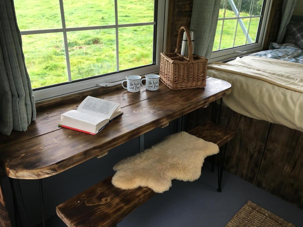 Belan Bluebell Woods Shepherds Hut Llanidloes Exterior foto
